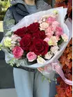 Купить Сборный букет с вывернутыми розами "Красочный сад" в Томске