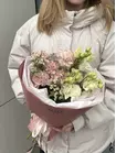 Заказать Дуобукет из карамельных гвоздик и эустомы в Томске