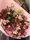Доставка Сборный букет "Малиновый восторг" по городу Томск