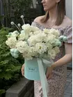 Купить Композиция в шляпной коробке "Воздушная мята" в Томске