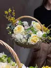 Купить Сборная композиция в корзине "Ванильный пудинг" с доставкой в Томске