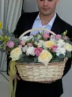 Сборная композиция в корзине "Осязая прекрасное" с доставкой