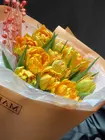 Купить   Букет из 11 пионовидных тюльпанов "Лучики весны" в Томске на 8 Марта