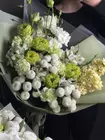 Купить Сборный букет в бело-зеленой гамме "Оранжерея" в Томске