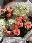 Заказать букет с гортензией в Томске