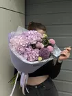 Купить Сборный букет в сиреневых оттенках "Мыльные пузыри" с доставкой по городу