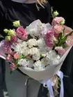 Купить с доставкой в Томске Сборный букет с розовой эустомой "Нежная мелодия"