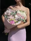 Заказать Сборный букет с пионами "Королева нежности" в Томске