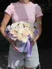 Композиция в шляпной коробке "Вальс нежности" заказать с доставкой в Томске