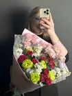 Купить Сборный букет с пионовидными розами "Рошель" в Томске