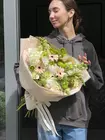 Доставить Сборный букет "Зеленая гавань"