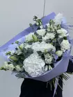 Заказать Сборный букет "Снежная королева" с бесплатной доставкой по городу Томск