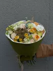 Купить Сборный букет с пионовидными розами "Осенний романс" с бесплатной доставкой по городу Томск