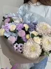 Заказать Сборный букет с одиночными хризантемами "Сильвер" в Томске