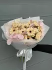 Заказать Дуобукет из мини герберы и кустовых роз "Парсифаль" с бесплатной доставкой по Томску