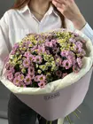 Оформить заказ на Дуобукет из кустовой хризантемы Santini и матрикарии в Томске
