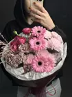 Купить Сборный букет "Малиновое вдохновение" в Томске