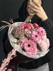 Доставка Сборный букет "Малиновое вдохновение" по городу Томск