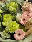Заказать Сборный букет "Луговая свежесть" с доставкой на дом в Томске