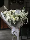 Доставка сборного букета «Молочный каскад» в городе Томск