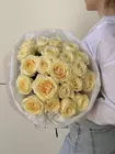 Оформить заказ на Букет из 21 пионовидной розы Candlelight в оформлении с быстрой доставкой