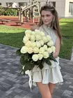 Заказать Букет из 25 белых роз 70 см в Томске