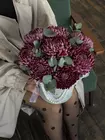 Купить композицию в шляпной коробке "Ночная сонета" с доставкой в Томске