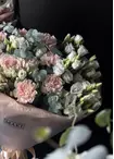 Доставка Дуобукет из белой эустомы и персиковых гвоздик Томск