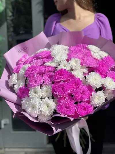 оставитьБукет из кустовых хризантем "White and pink"