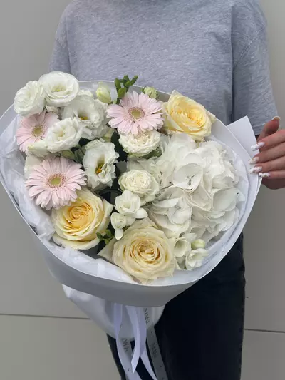 Цветы для девушки купить Томск
