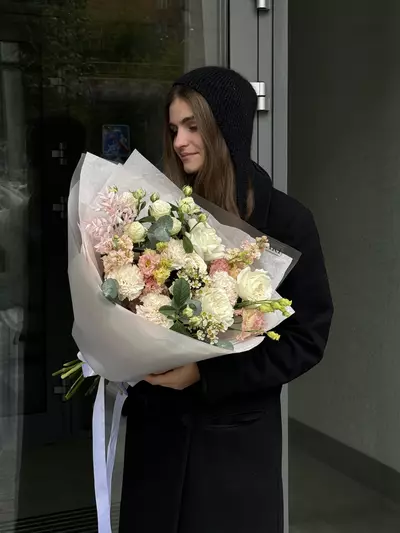 Купить Сборный букет в нежных оттенках "Осенняя влюбленность" в Томске