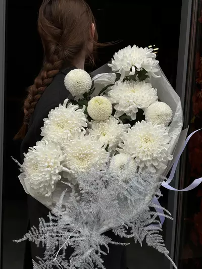 Заказать Дуобукет из одиночных хризантем "Большая медведица" в Томске