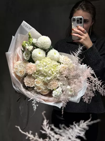 Доставка Сборный букет "Лунное сияние" в Томске