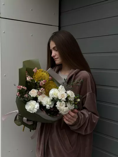 Купить Сборный букет "Сказка зимнего сада" в Томске
