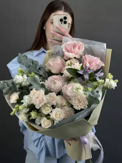 Купить Сборный букет "Сладкое признание" в Томске
