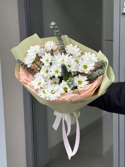 Заказать Букет из кустовых хризантем "Хлопковое небо" с доставкой на дом в Томске