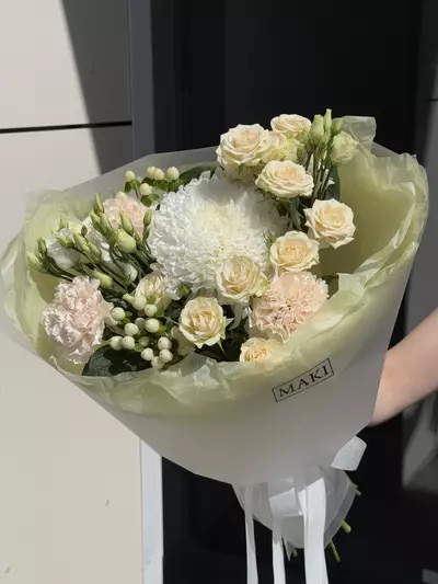 Купить Сборный букет «Облачная открытка» с доставкой в Томске