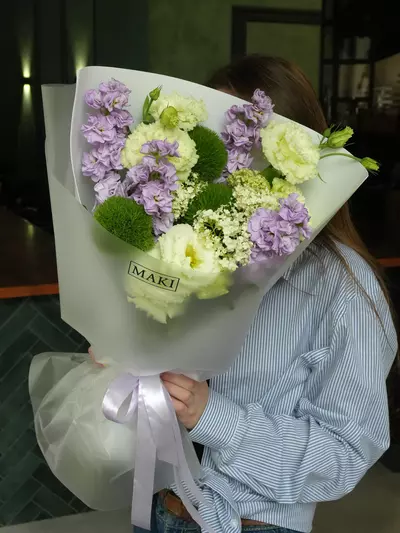 Купить букет "Шёпот прохлады" с доставкой в Томске