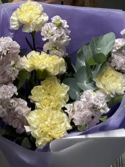 Заказать букет "Кремовый десерт" с доставкой по городу Томск