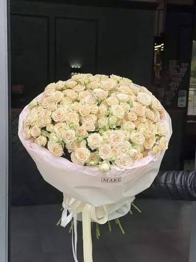 Купить кустовые розы в Томске