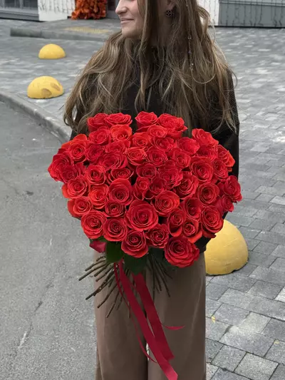 Букет из 51 розы Nina купить с доставкой в Томске