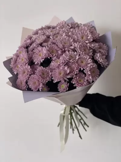 Доставка букета из кустовых хризантем