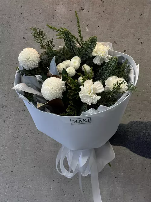 Доставка Сборный букет "Зимняя сказка" по городу Томск