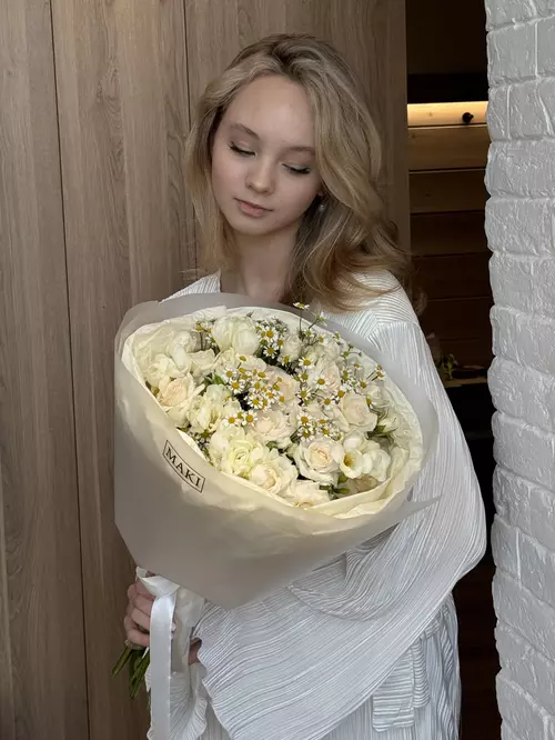 Купить Сборный букет "Жемчужная элегантность" в Томске