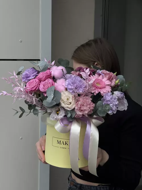Купить Композиция в шляпной коробке "Обещание счастья" в Томске