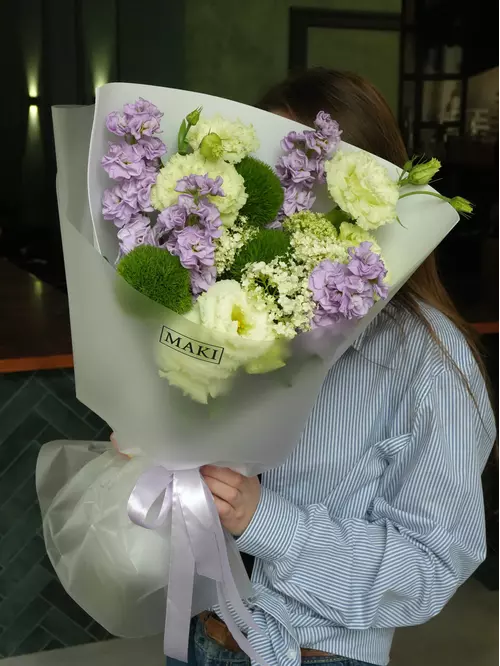 Купить букет "Шёпот прохлады" с доставкой в Томске