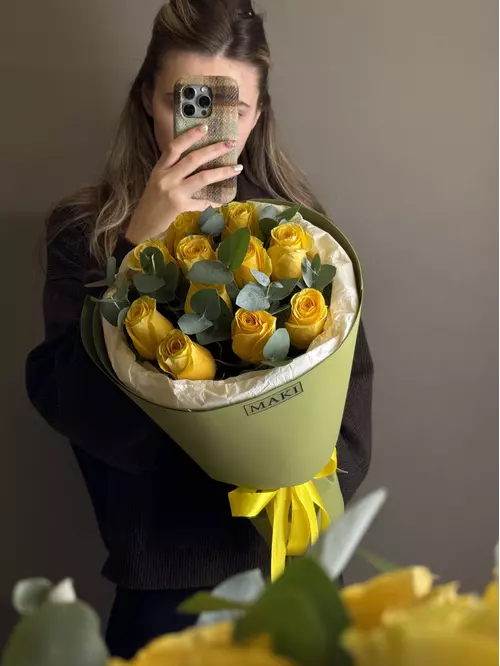 Купить букет из желтых роз в Томске