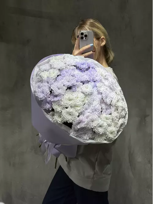 Купить букет из кустовых хризантем в Томске